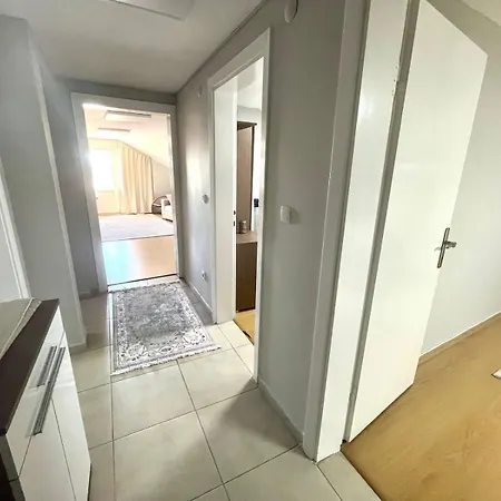 Big 2 1 With A Seaview Terrace Apartment *