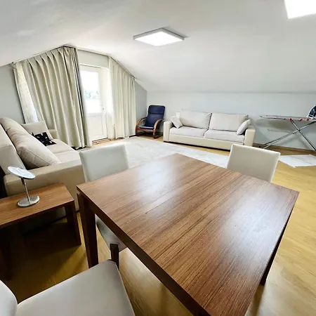 Big 2 1 With A Seaview Terrace *